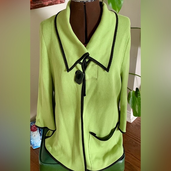 Krisztina Nagy Cdn Designer Sz M Knit Green Black Piping Vent Cuffs Wood Toggle - Picture 1 of 16